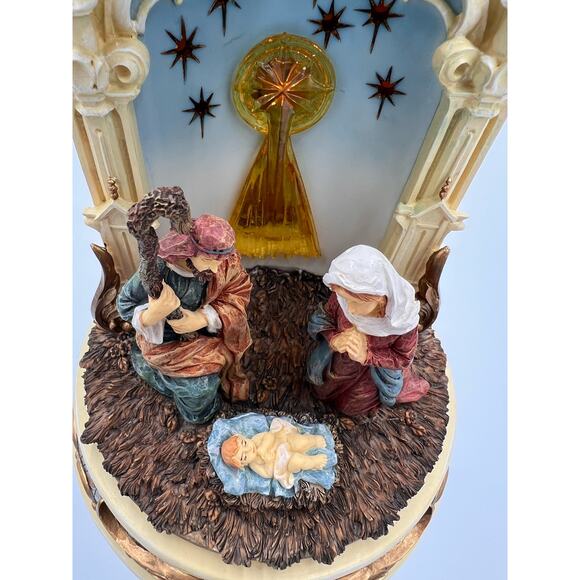 Holy Family - Christmas San Francisco Music Box Co Divine Star-Plays great! - Picture 10 of 13